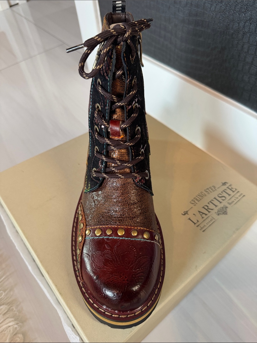 L'ATISTE Womes’s Brown and Burgundy Mixed-Material Lace-Up Boot